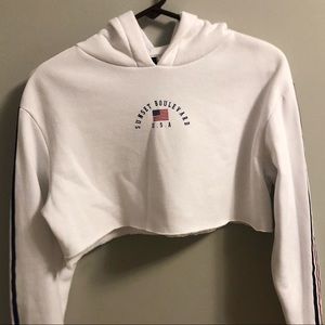 Divided cropped sweatshirt